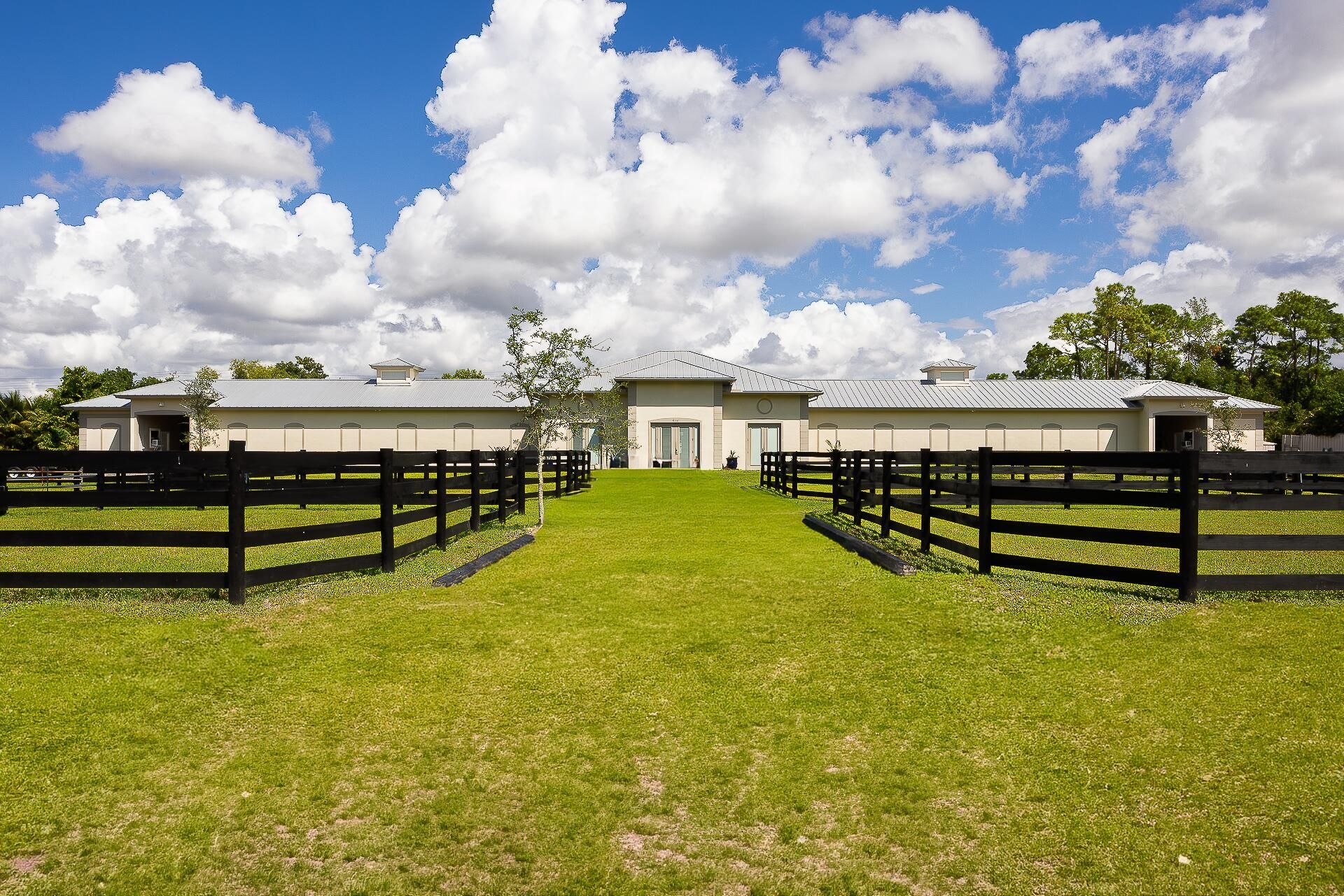 10601 Tamis Trail, Unit (Stalls), Lake Worth, FL 33449 Photo