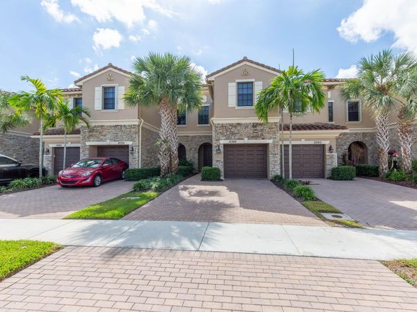10349 Wellington Parc Drive, Wellington, FL 33449