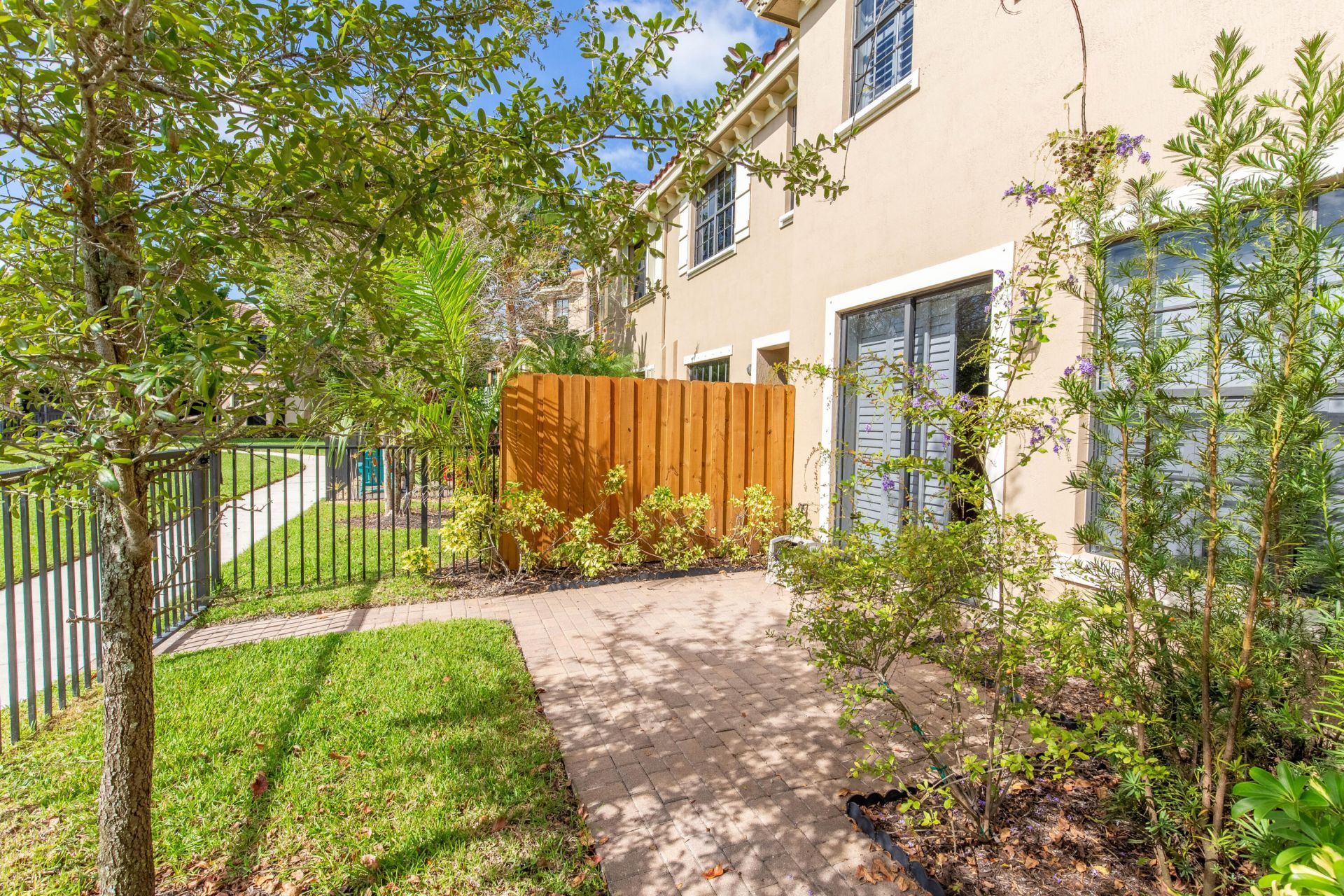 10349 Wellington Parc Drive, Wellington, FL 33449 Photo