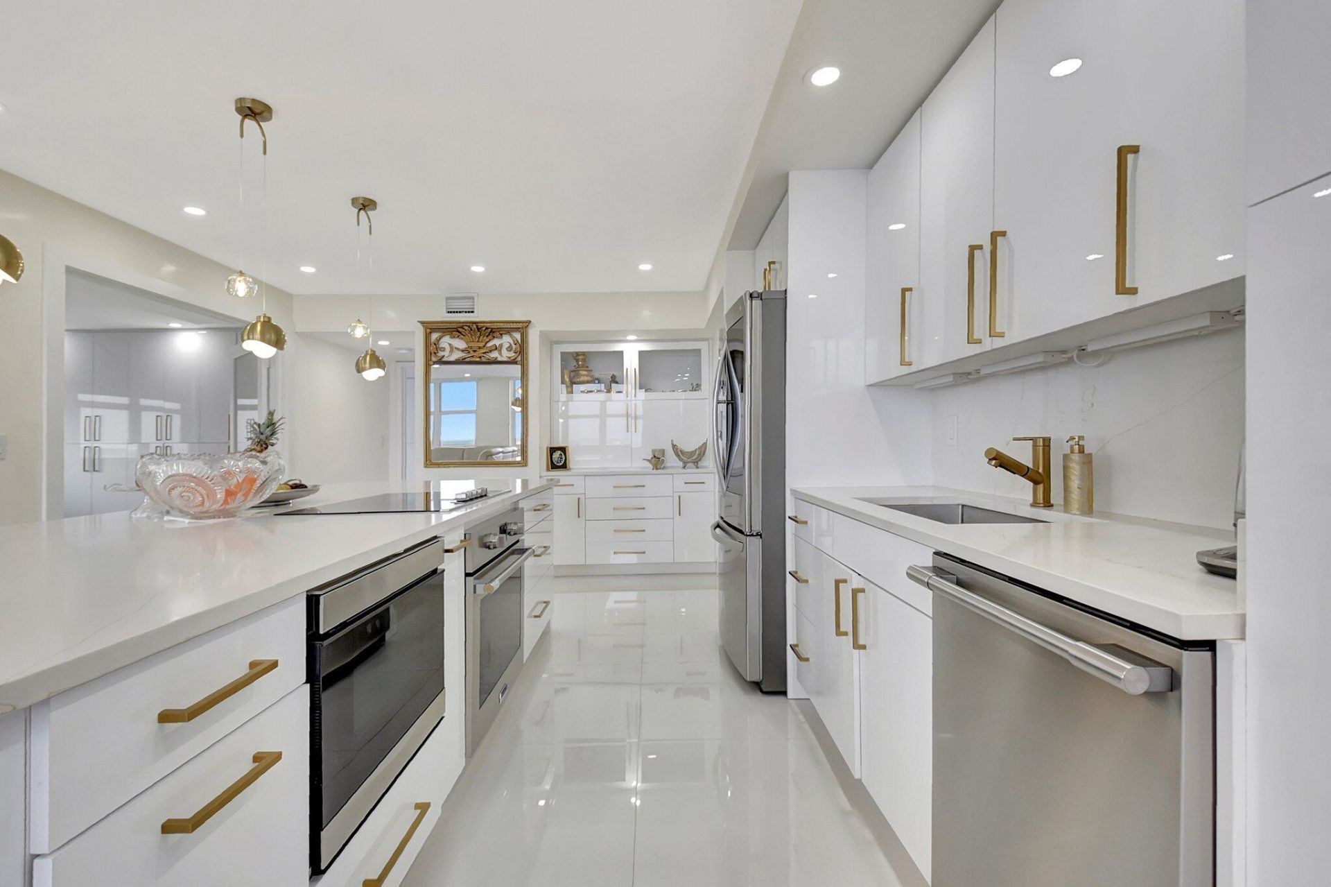 5440 N Ocean Drive, Unit 1002, Singer Island, FL 33404 Photo