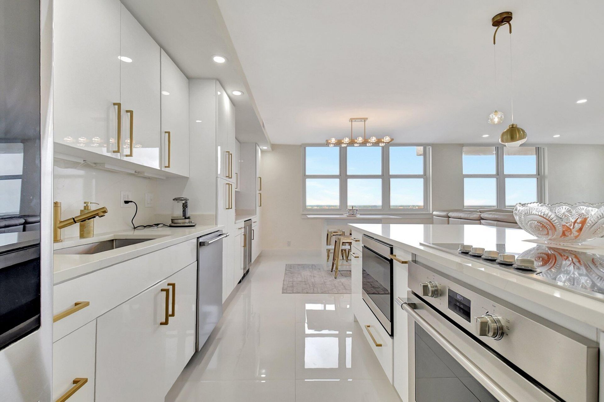 5440 N Ocean Drive, Unit 1002, Singer Island, FL 33404 Photo