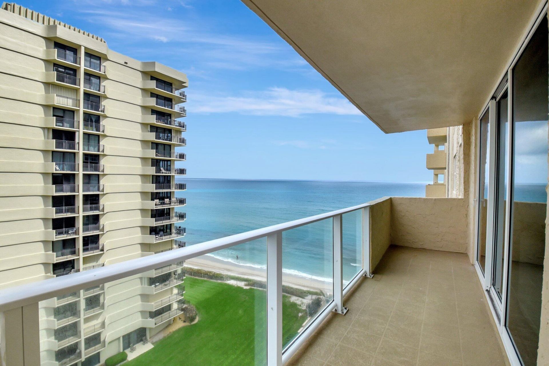 5440 N Ocean Drive, Unit 1002, Singer Island, FL 33404 Photo
