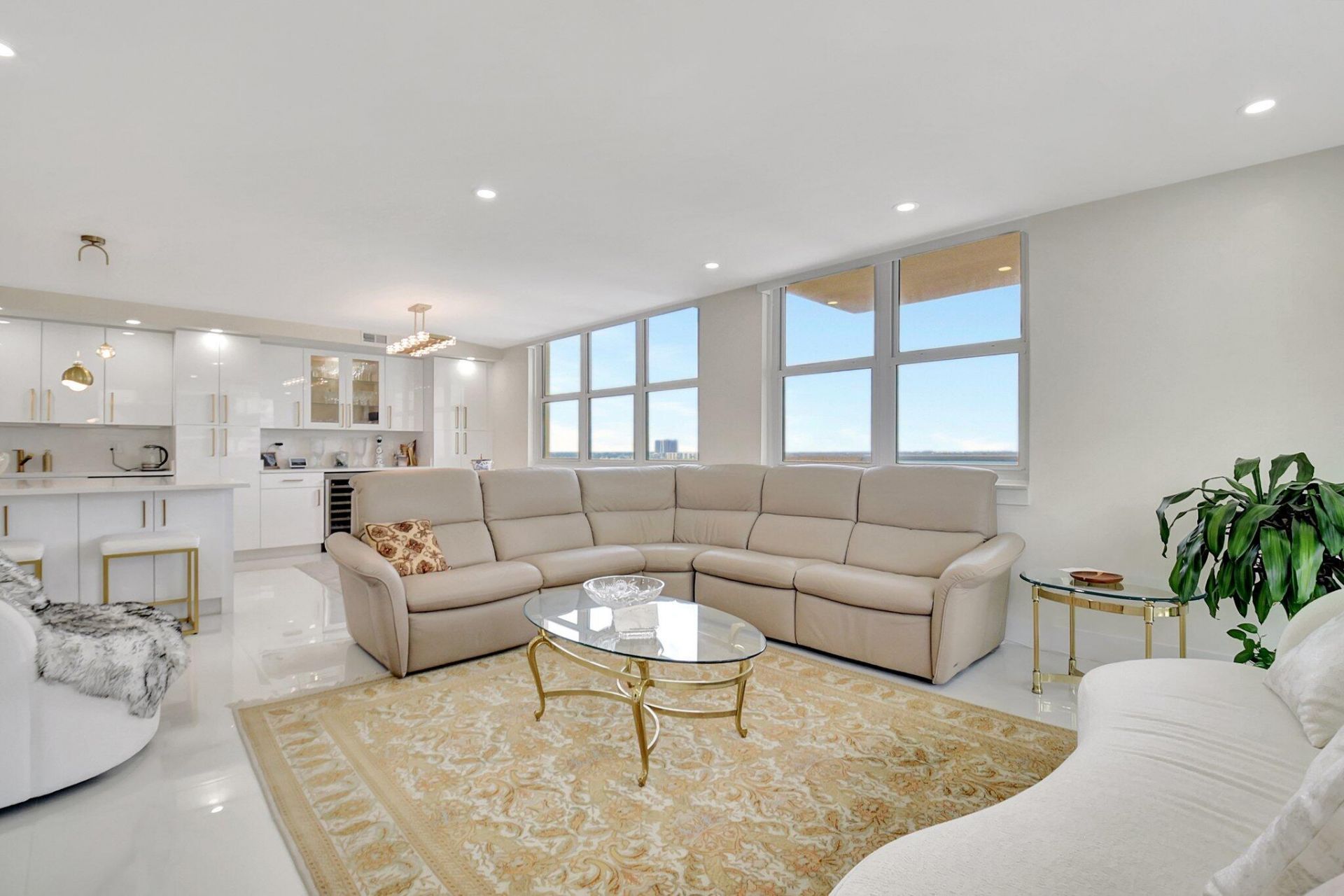 5440 N Ocean Drive, Unit 1002, Singer Island, FL 33404 Photo