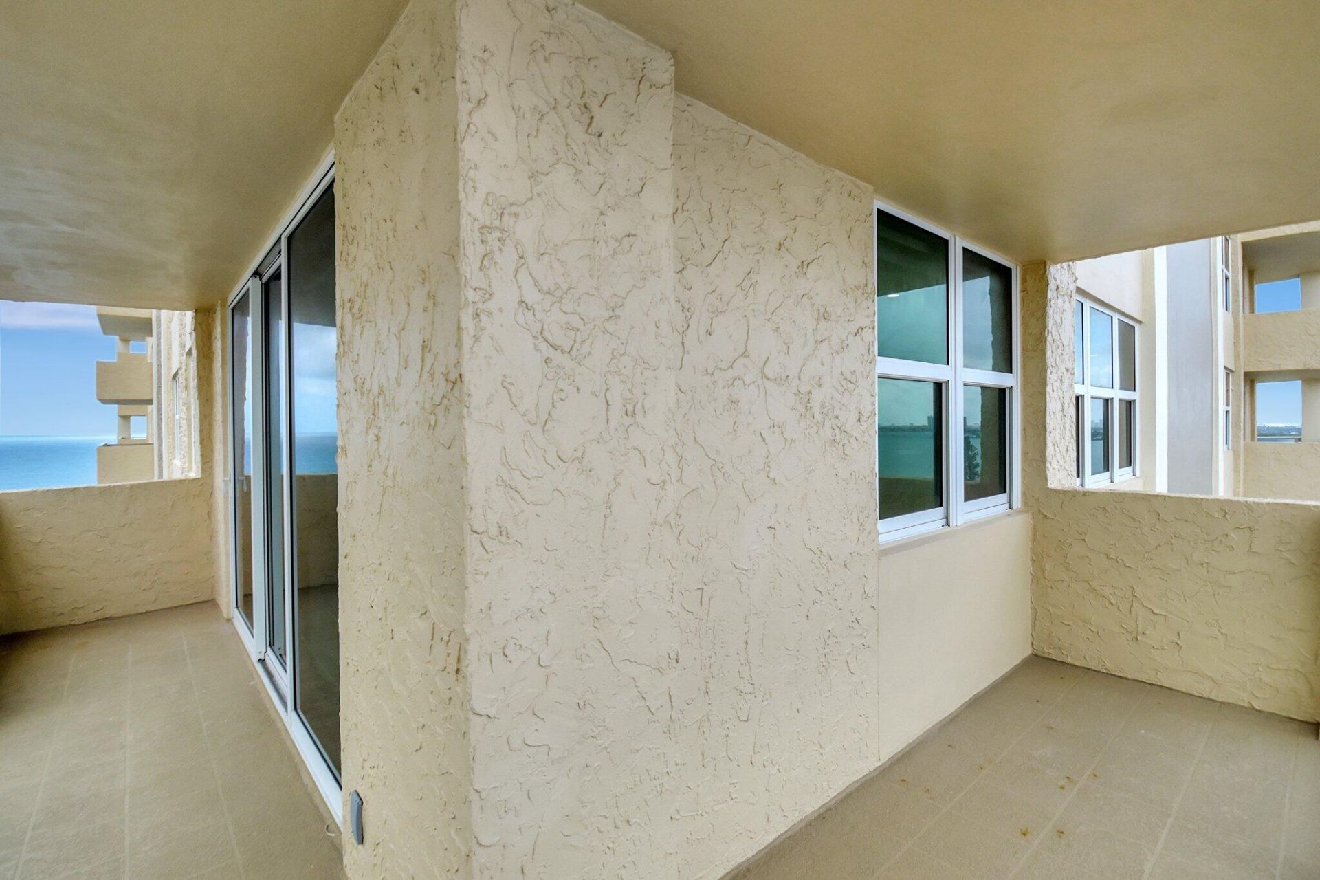 5440 N Ocean Drive, Unit 1002, Singer Island, FL 33404 Photo