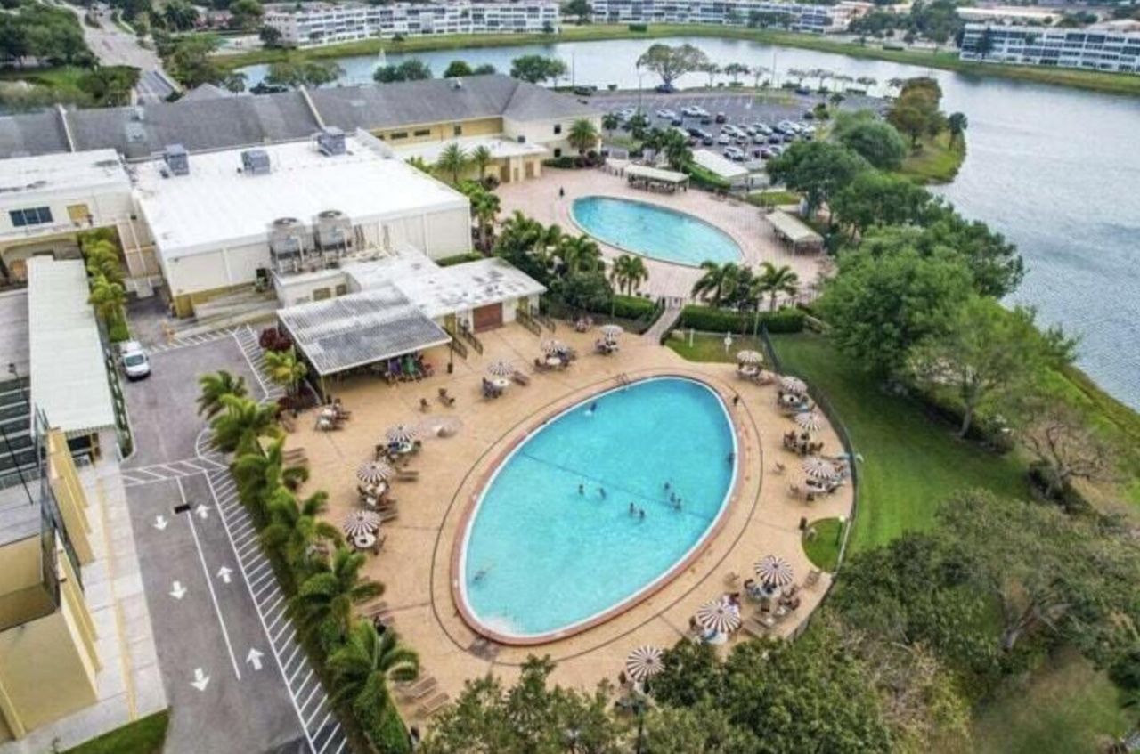359 Norwich O, West Palm Beach, FL 33417 Photo