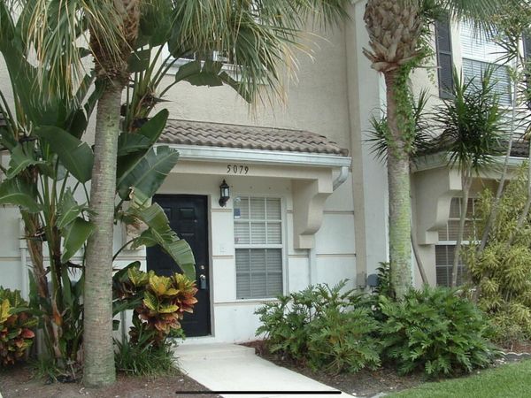 5079 N Palmbrooke Circle, West Palm Beach, FL 33417