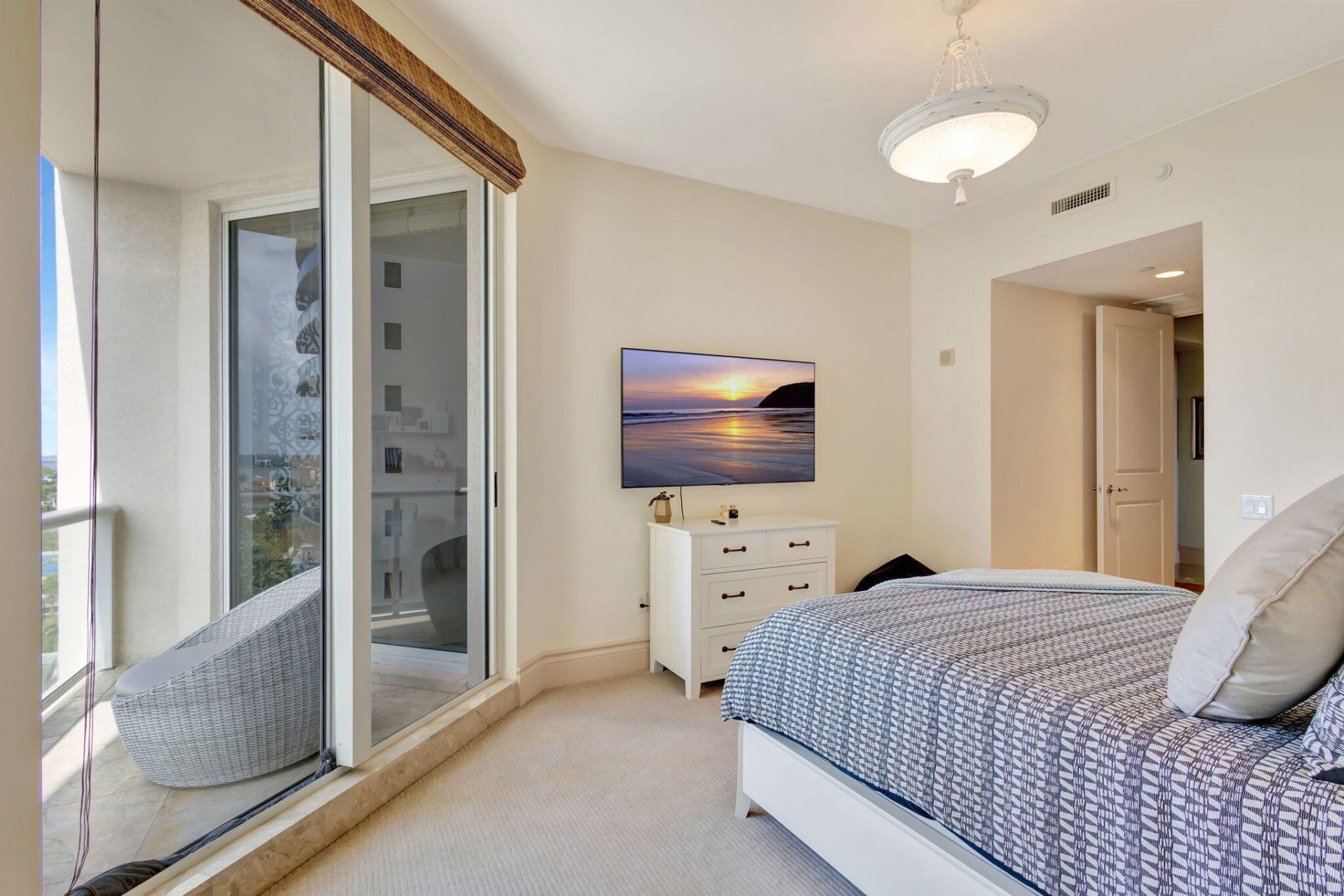 2700 N Ocean Drive, Unit 804a, Riviera Beach, FL 33404 Photo