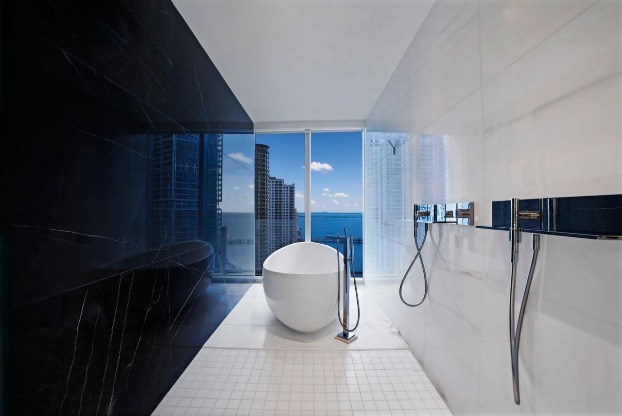 300 Biscayne Boulevard Way, Unit 2004, Miami, FL 33131 Photo