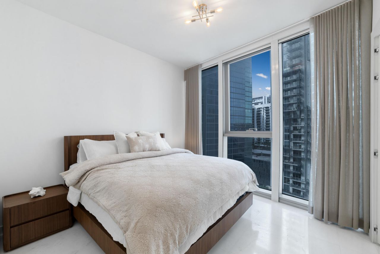 300 Biscayne Boulevard Way, Unit 2004, Miami, FL 33131 Photo