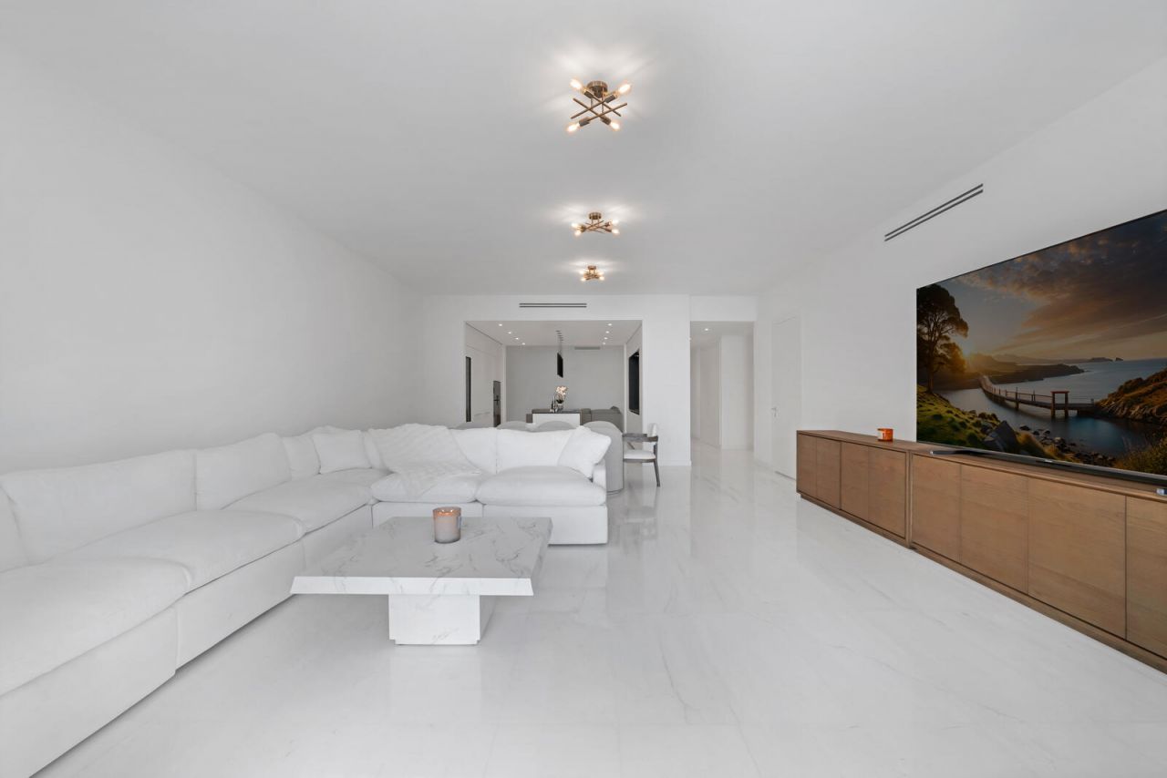 300 Biscayne Boulevard Way, Unit 2004, Miami, FL 33131 Photo