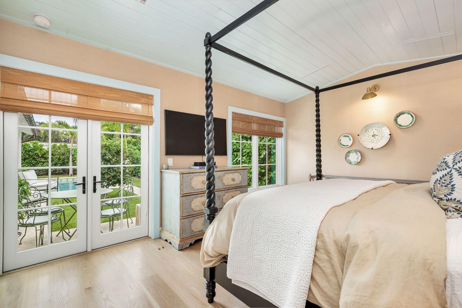 266 Colonial Lane, Palm Beach, FL 33480 Photo