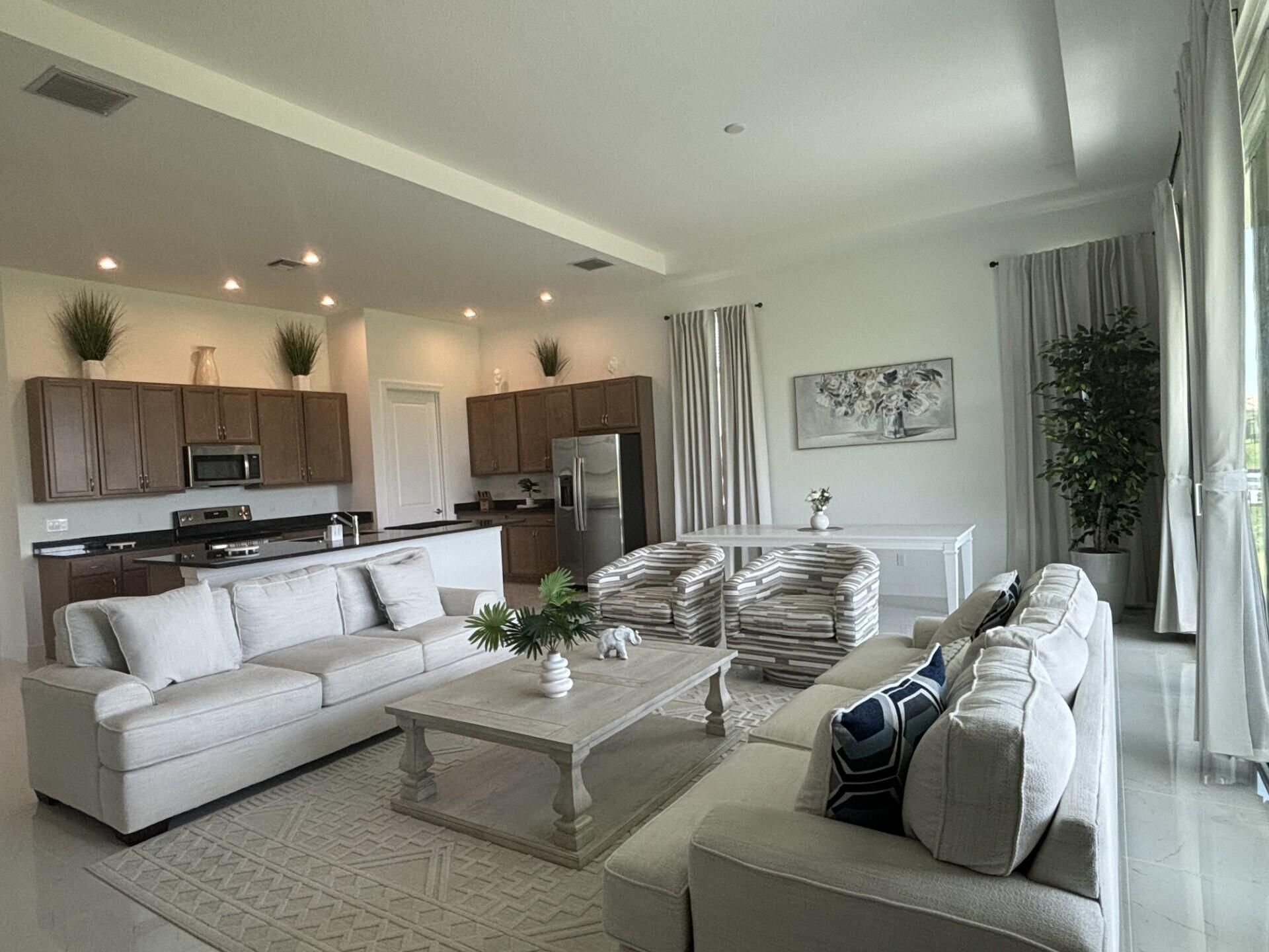 10231 SW Latium Way, Port Saint Lucie, FL 34987 Photo