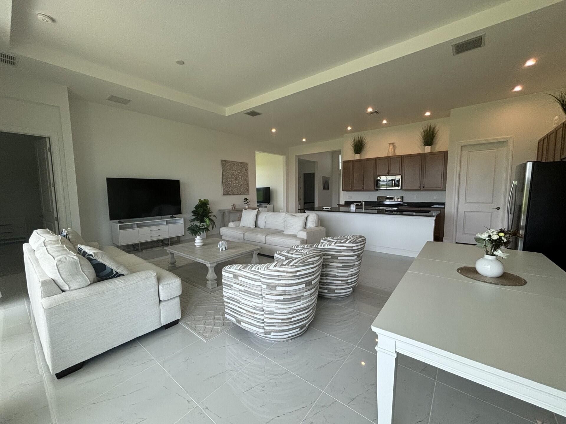 10231 SW Latium Way, Port Saint Lucie, FL 34987 Photo