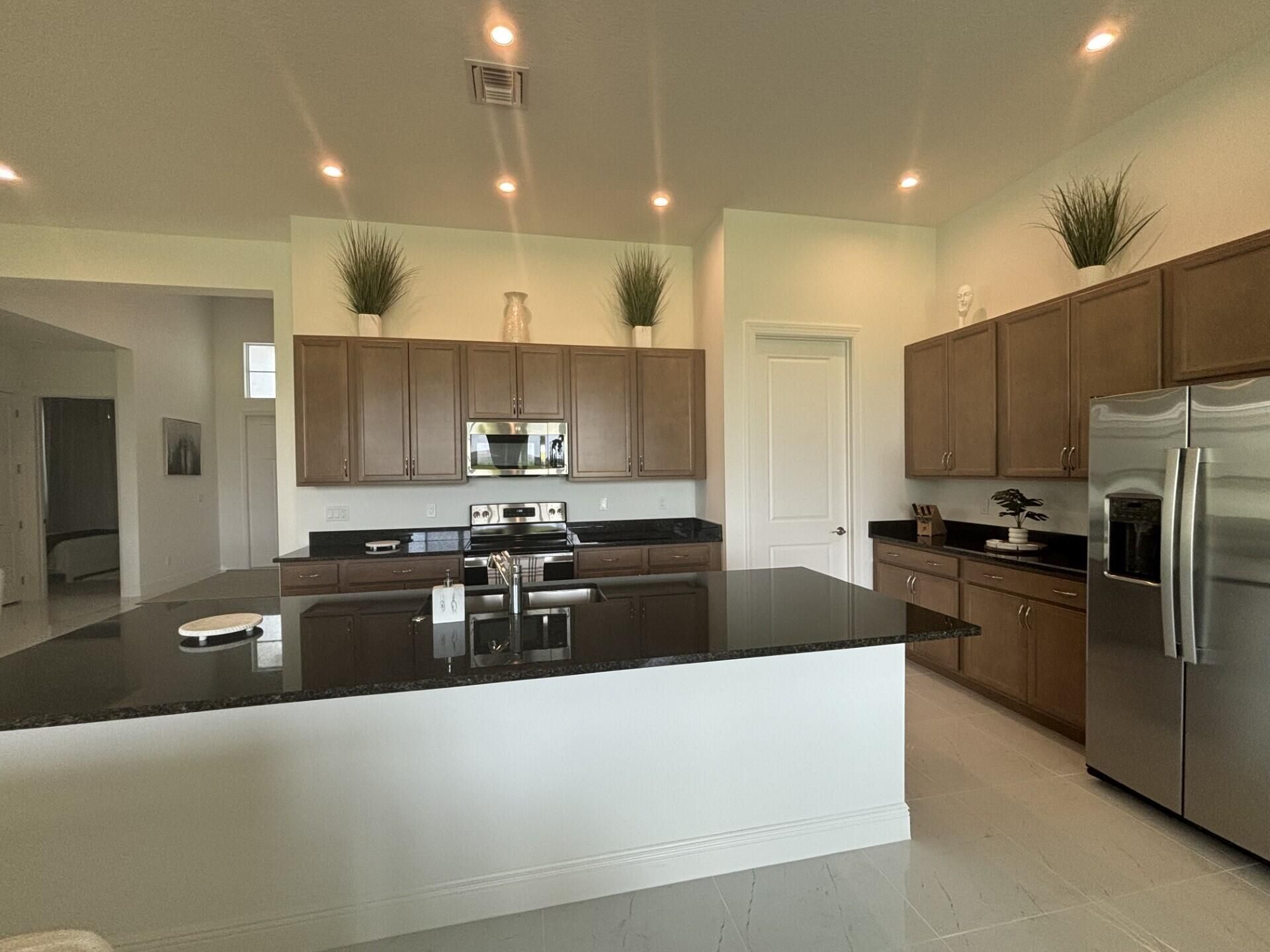 10231 SW Latium Way, Port Saint Lucie, FL 34987 Photo