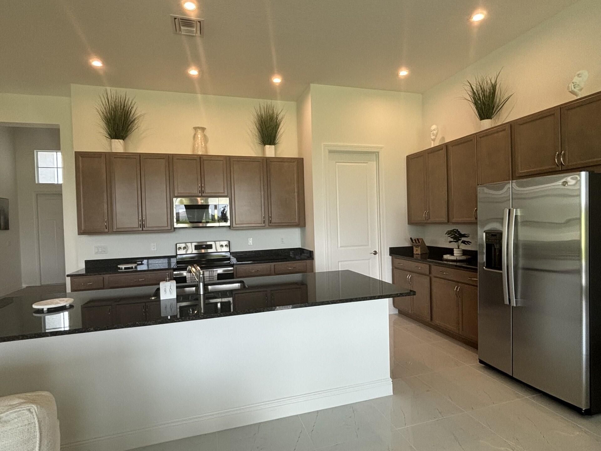 10231 SW Latium Way, Port Saint Lucie, FL 34987 Photo