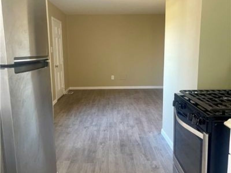 323 E 235th Street, Euclid, OH 44123 Photo 3