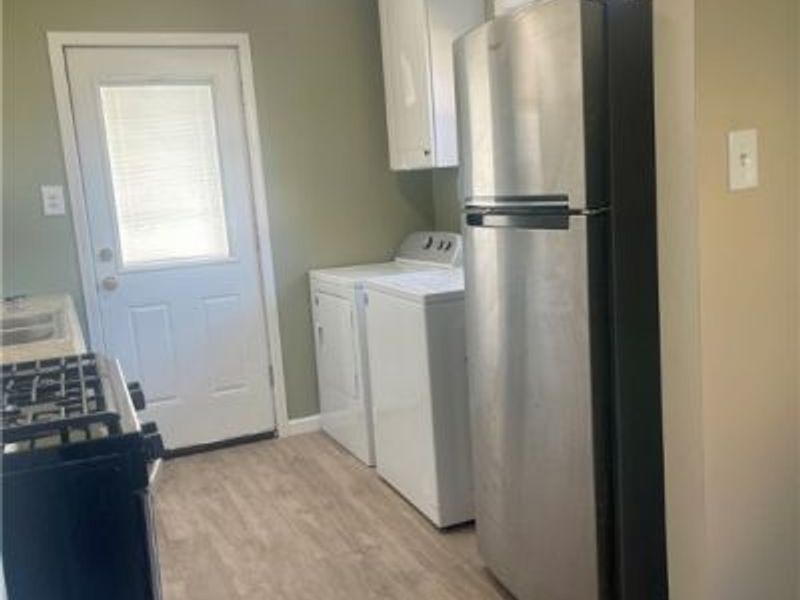 323 E 235th Street, Euclid, OH 44123 Photo 4