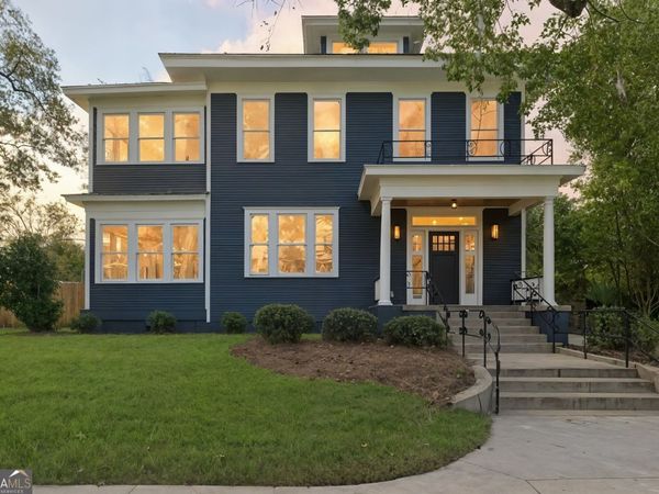 111 E 49th Street, Savannah, GA 31405