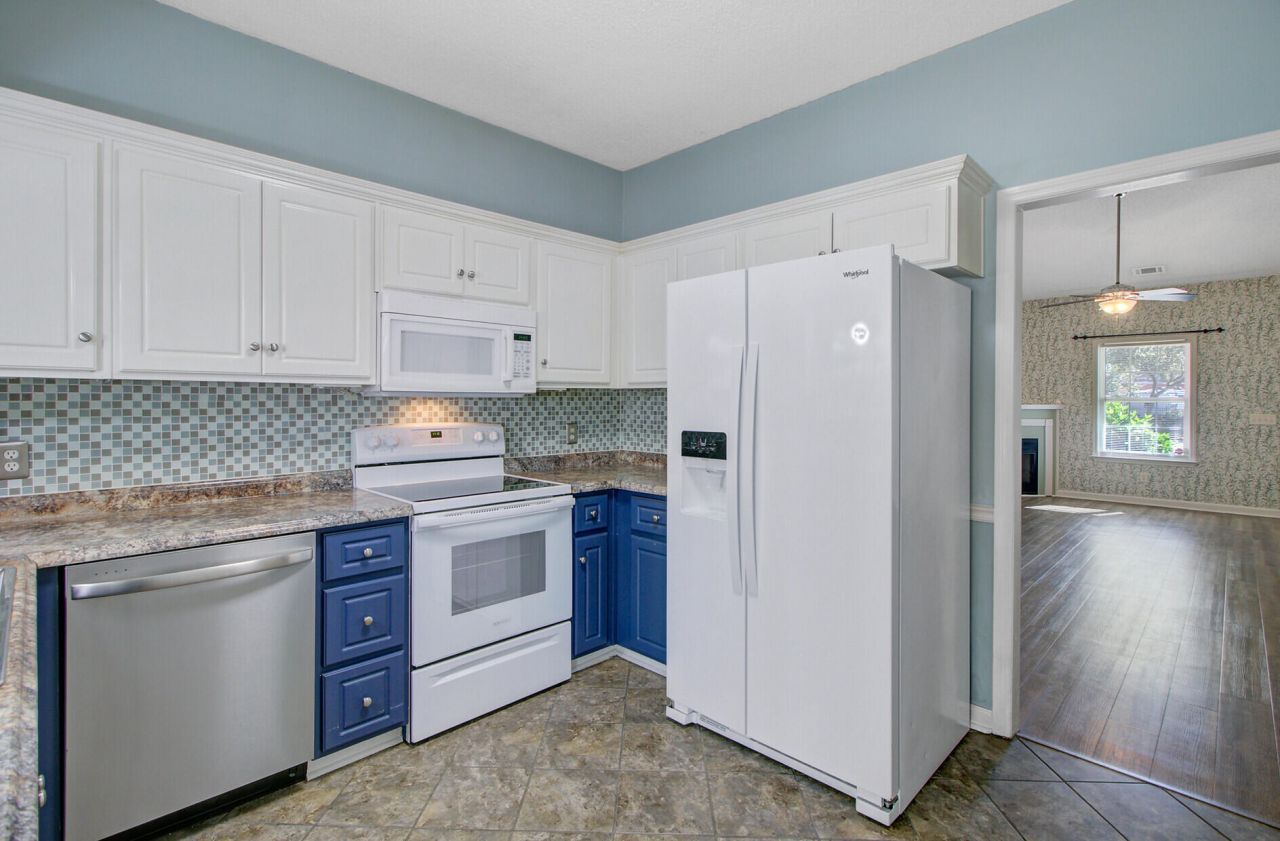 100 Bridgetown Road Photo 12