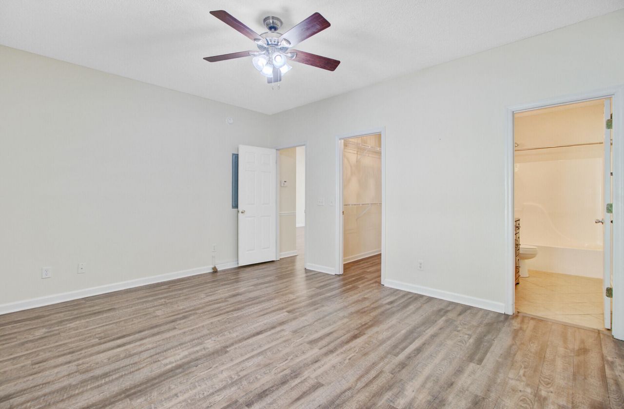 100 Bridgetown Road Photo 24