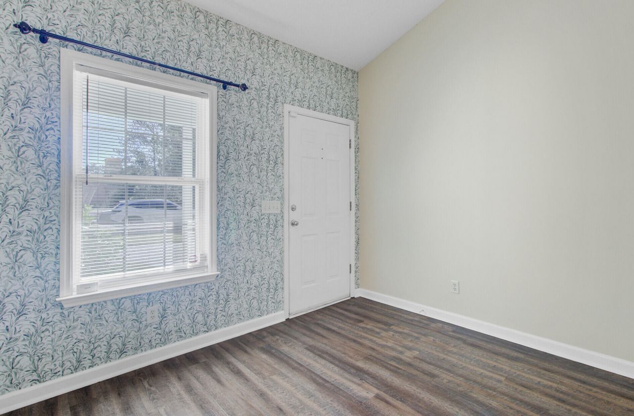 100 Bridgetown Road Photo 5