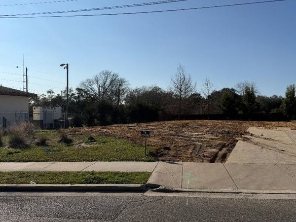 205 N Iberville Drive, Biloxi, MS 39531