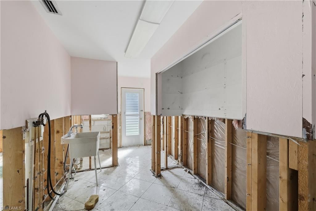 111 SW 49th Ter, Cape Coral, FL 33914 Photo