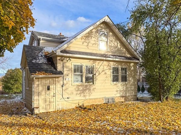 8S057 S Vine Street, Burr Ridge, IL 60527