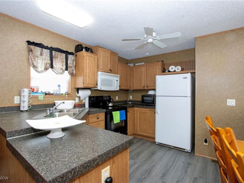 14740 Oak Grove, Unit 41, Doylestown, OH 44230 Photo 8