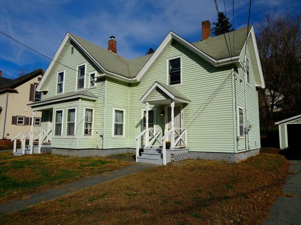 194 Charles Street, Lyndon, VT 05851