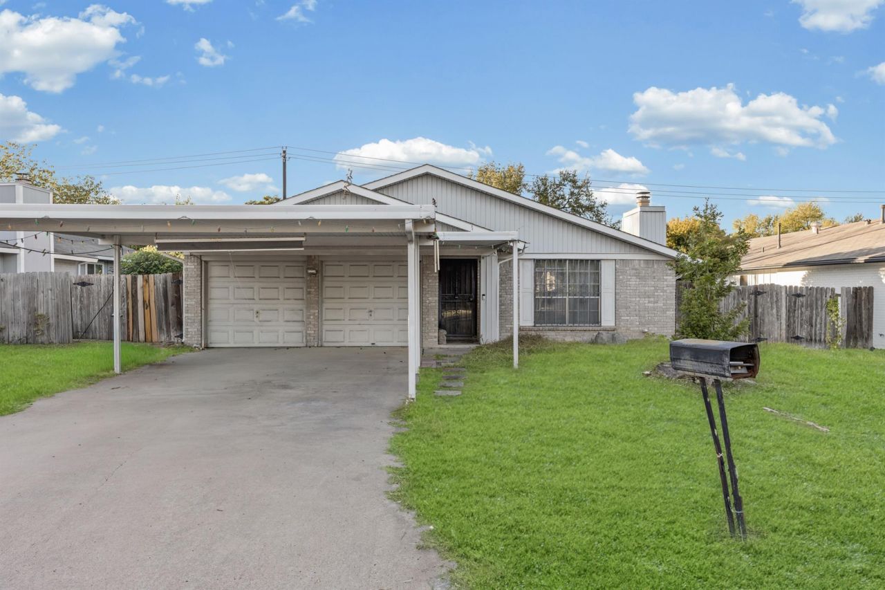 6300 Libyan Dr, Austin, TX 78745 Main Photo