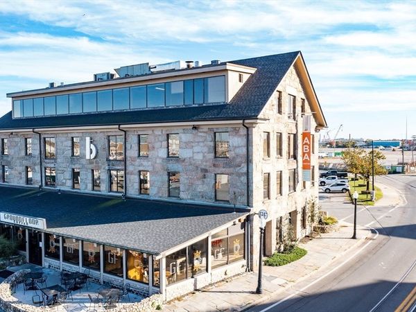 61 Merrills Wharf, New Bedford, MA 02745