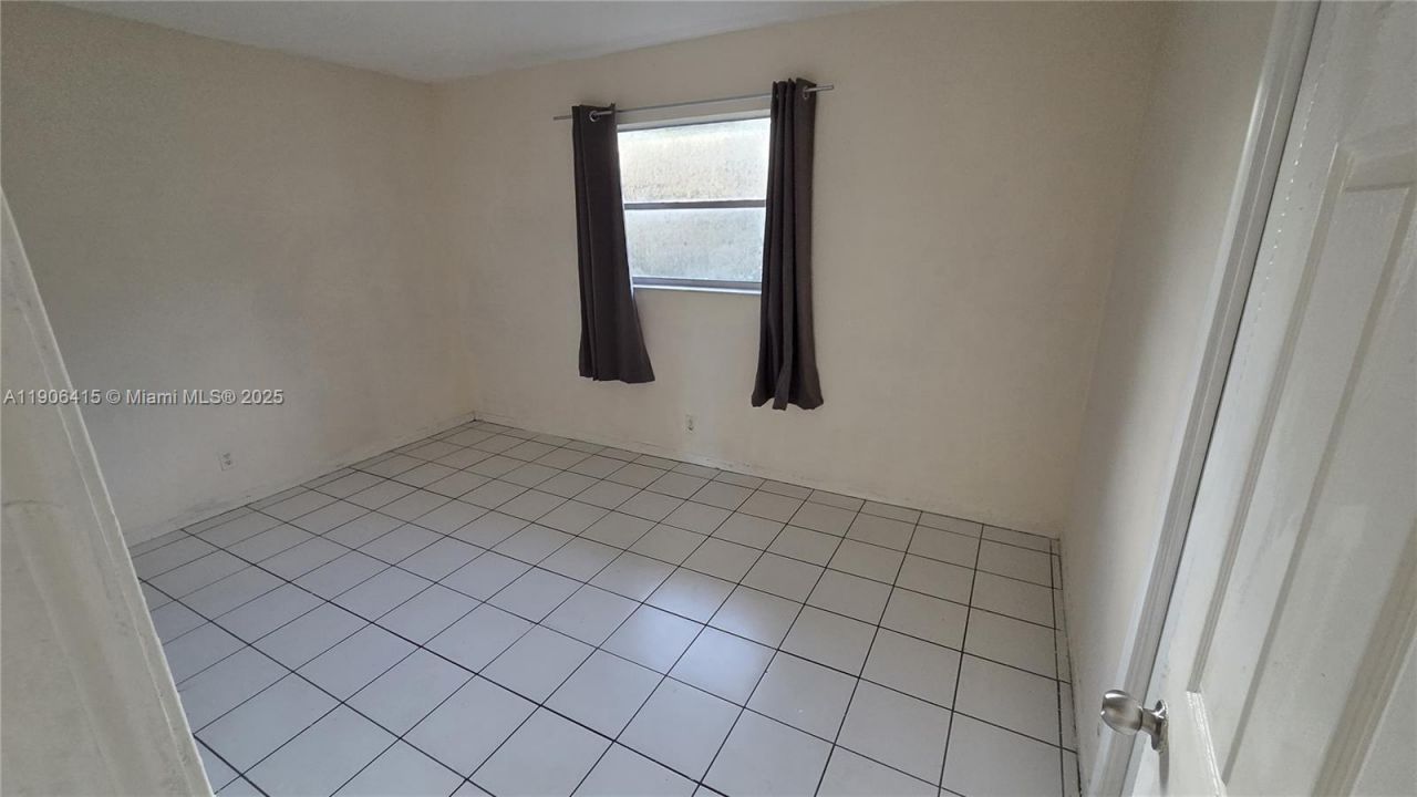 8704 NW 35th St, Unit 201, Coral Springs, FL 33065 Photo