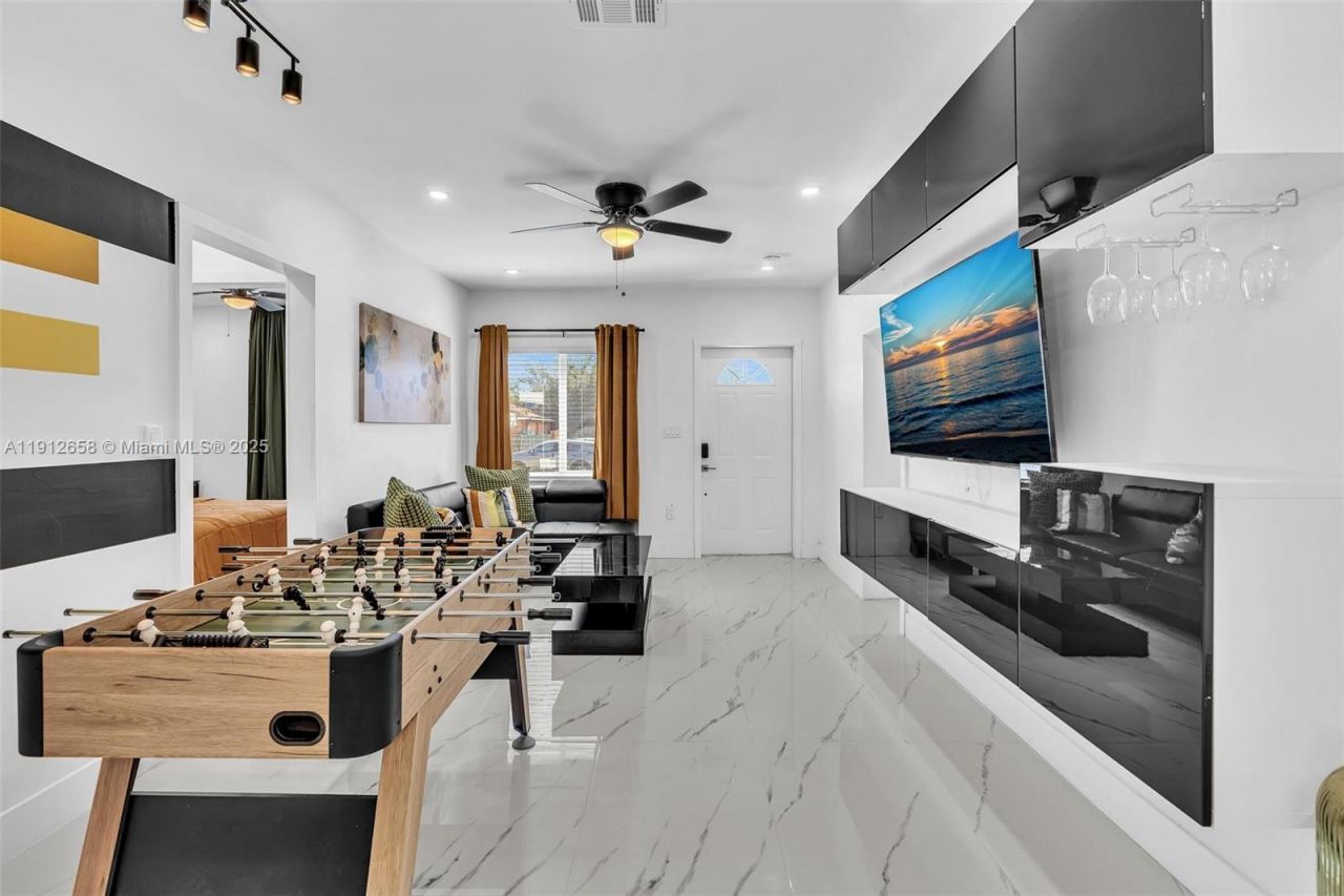 797 NW 35th St, Miami, FL 33127 Photo