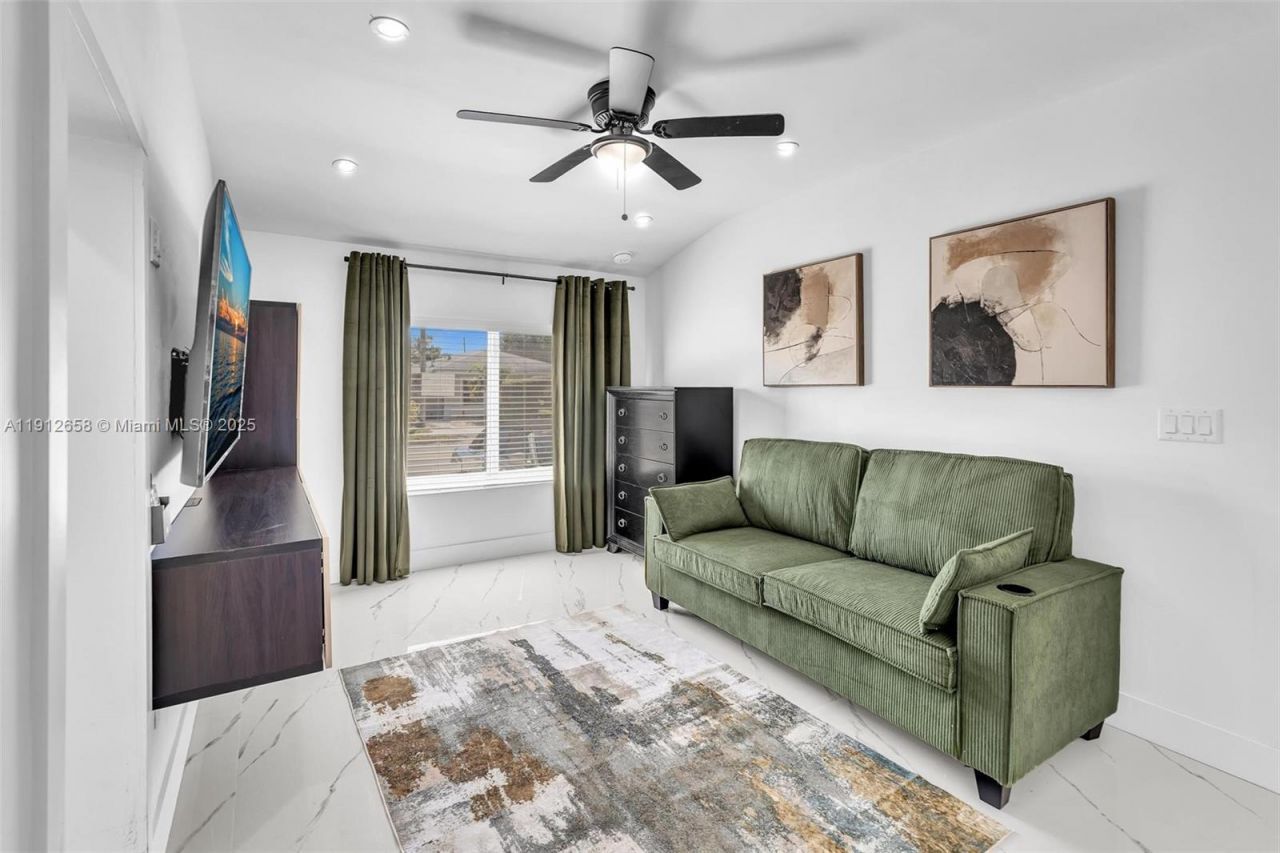 797 NW 35th St, Miami, FL 33127 Photo