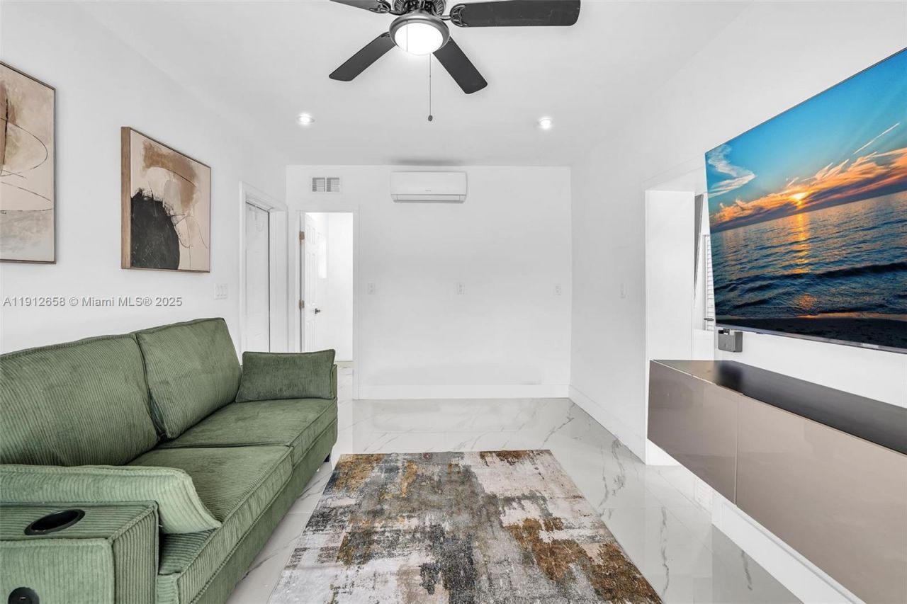 797 NW 35th St, Miami, FL 33127 Photo