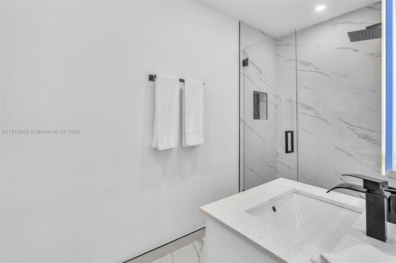 797 NW 35th St, Miami, FL 33127 Photo