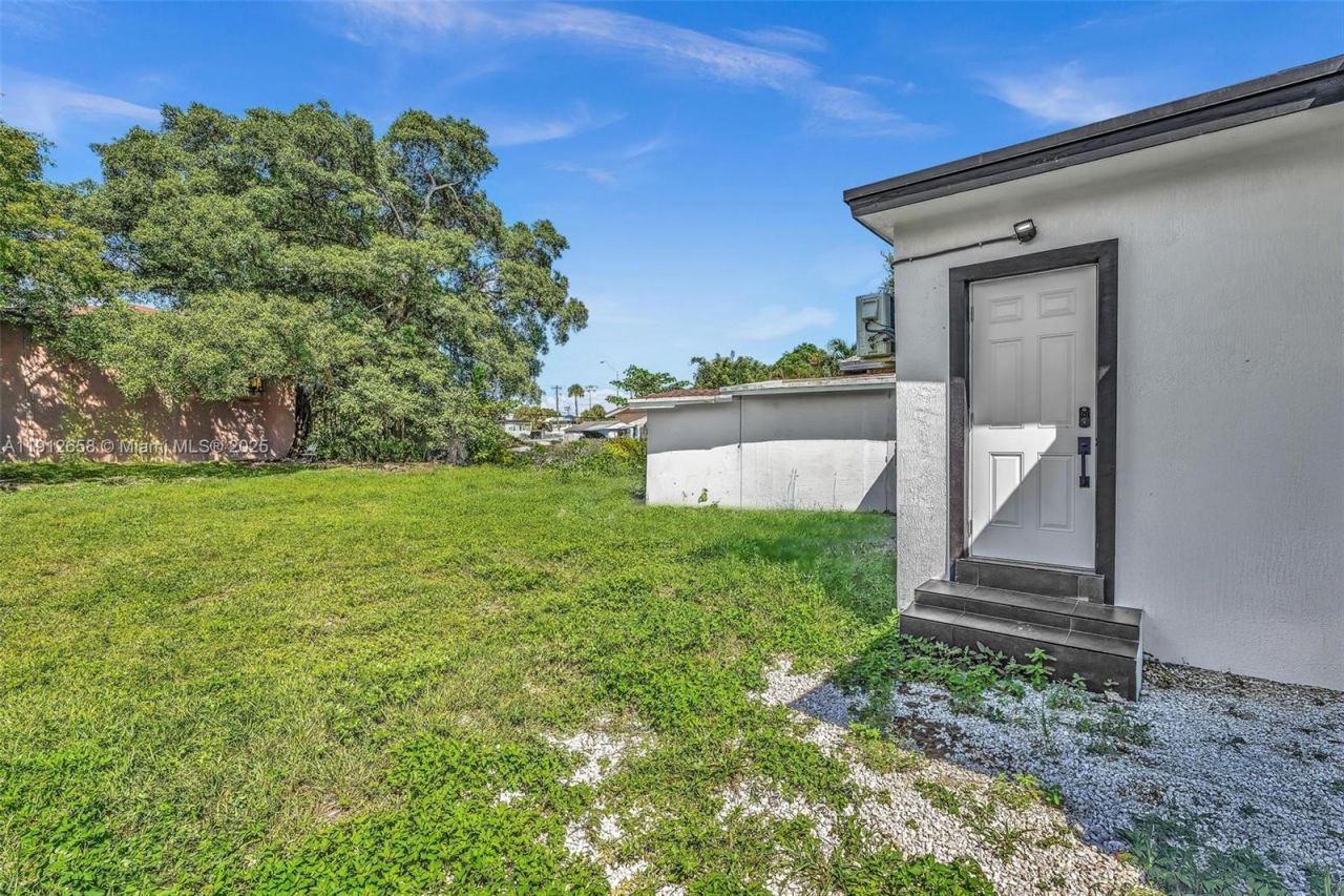 797 NW 35th St, Miami, FL 33127 Photo