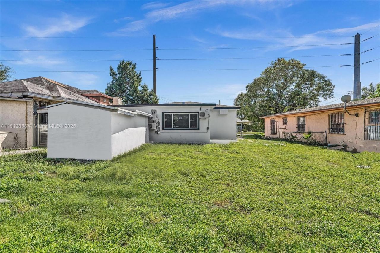 797 NW 35th St, Miami, FL 33127 Photo