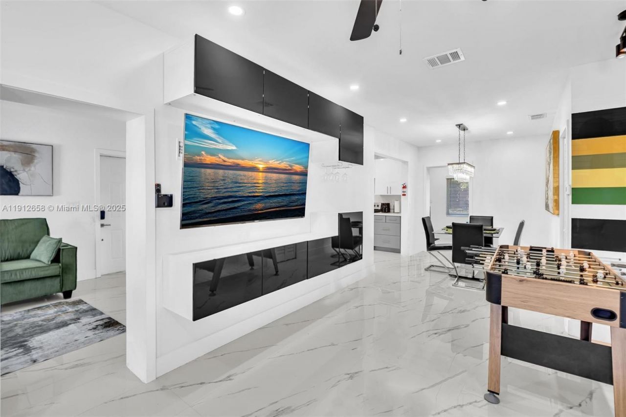 797 NW 35th St, Miami, FL 33127 Photo