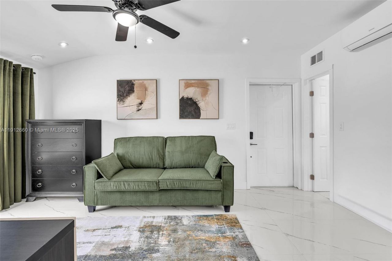 797 NW 35th St, Miami, FL 33127 Photo