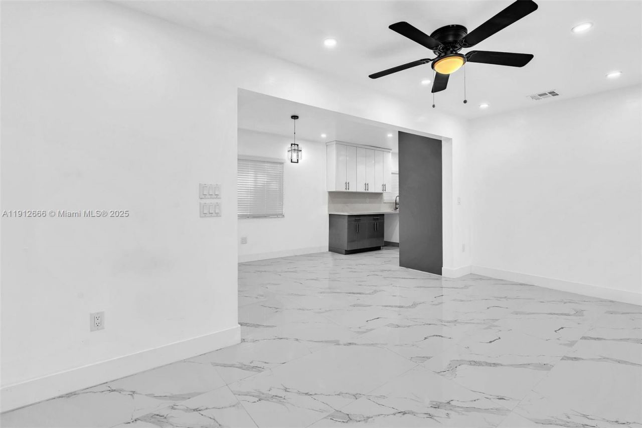 5850 NE 3rd Ave, Miami, FL 33137 Photo