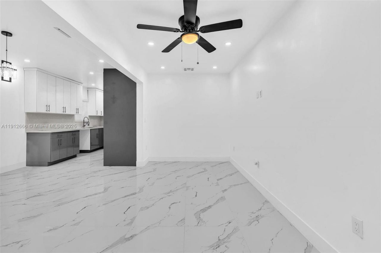 5850 NE 3rd Ave, Miami, FL 33137 Photo