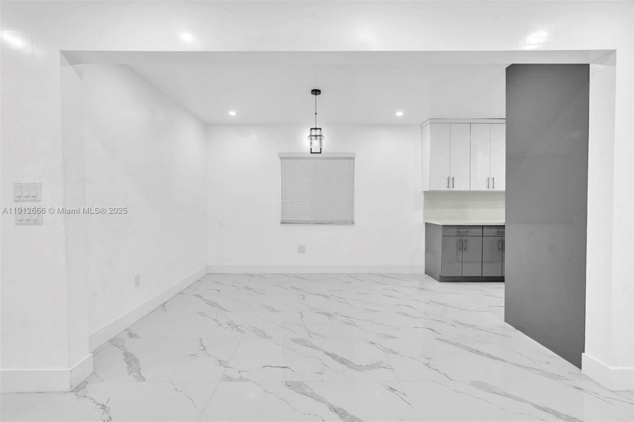 5850 NE 3rd Ave, Miami, FL 33137 Photo