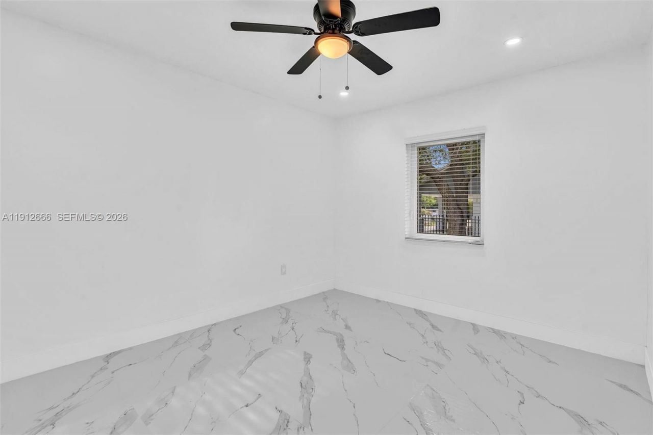 5850 NE 3rd Ave, Miami, FL 33137 Photo