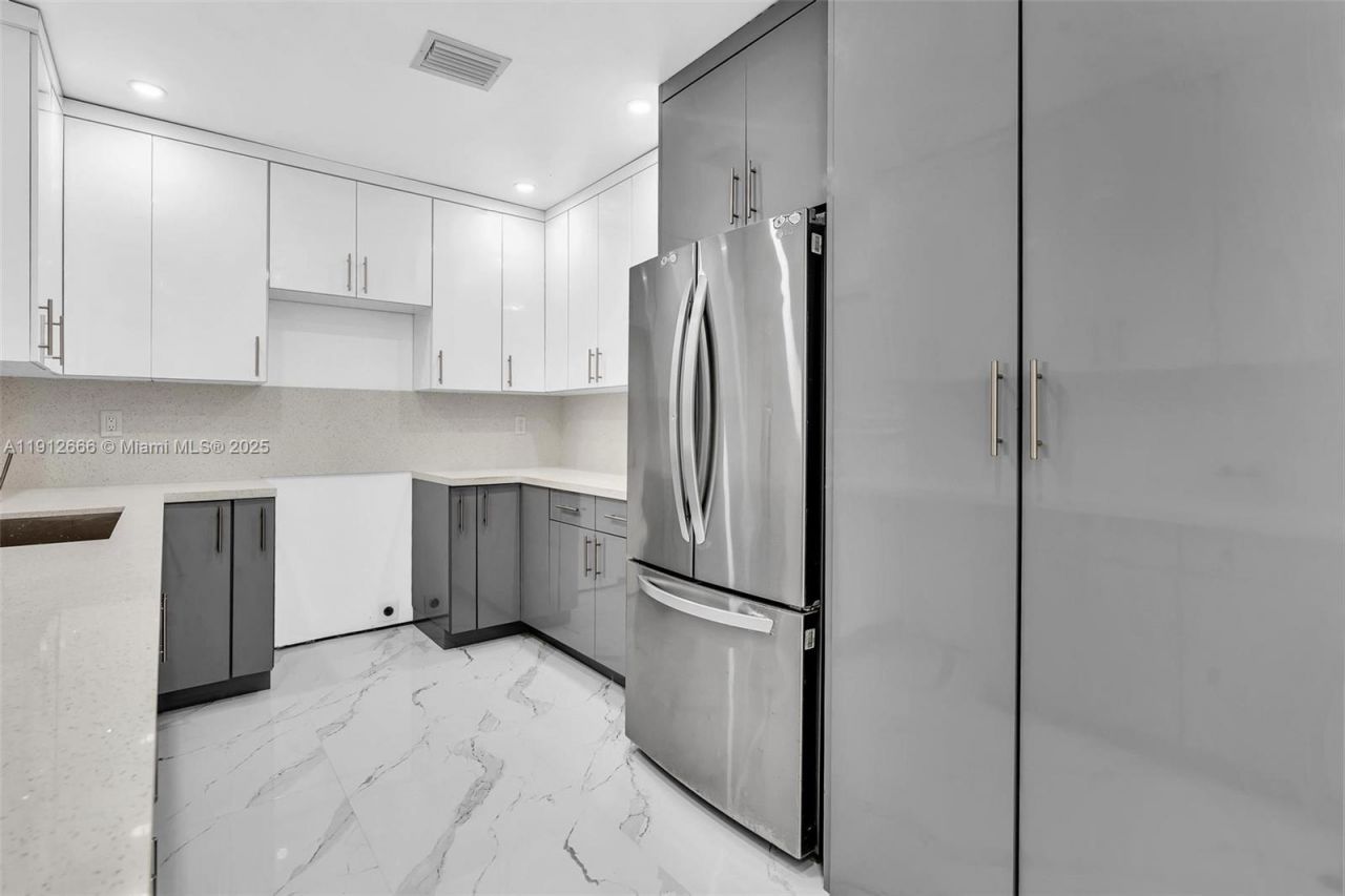 5850 NE 3rd Ave, Miami, FL 33137 Photo