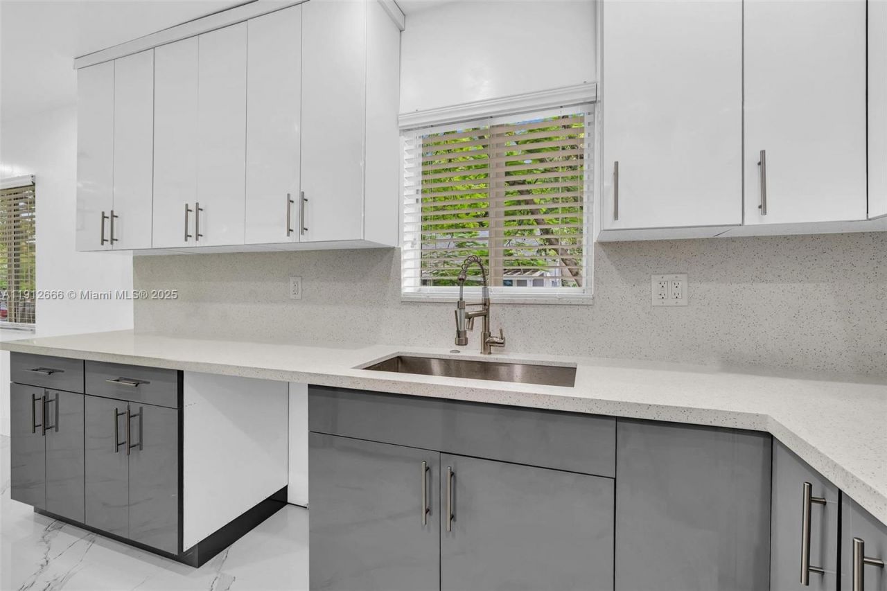 5850 NE 3rd Ave, Miami, FL 33137 Photo