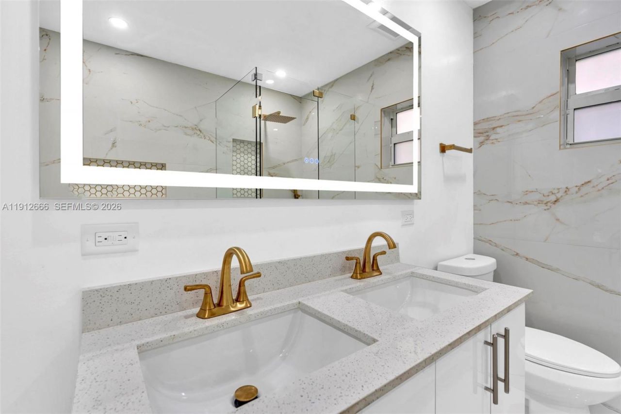 5850 NE 3rd Ave, Miami, FL 33137 Photo