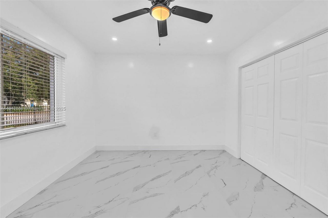 5850 NE 3rd Ave, Miami, FL 33137 Photo