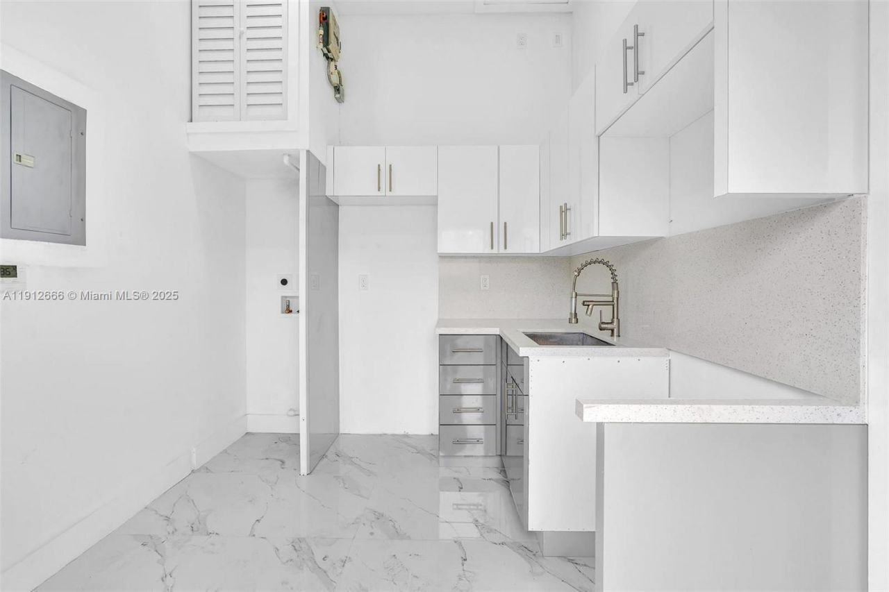 5850 NE 3rd Ave, Miami, FL 33137 Photo